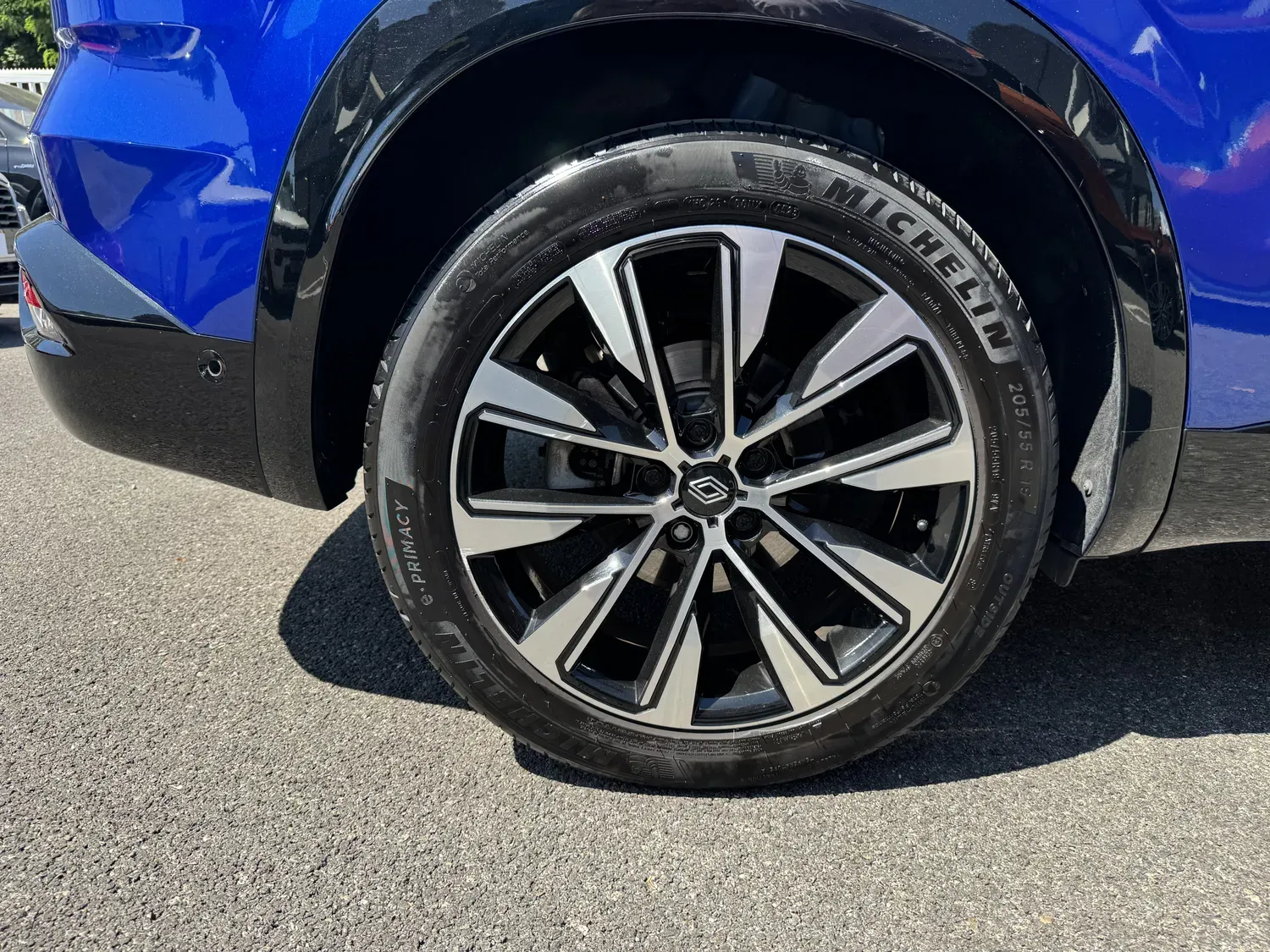 RENAULT AUSTRAL FULL HYBRID 1.2 E-TECH 200 CV BOITE AUTO TECHNO