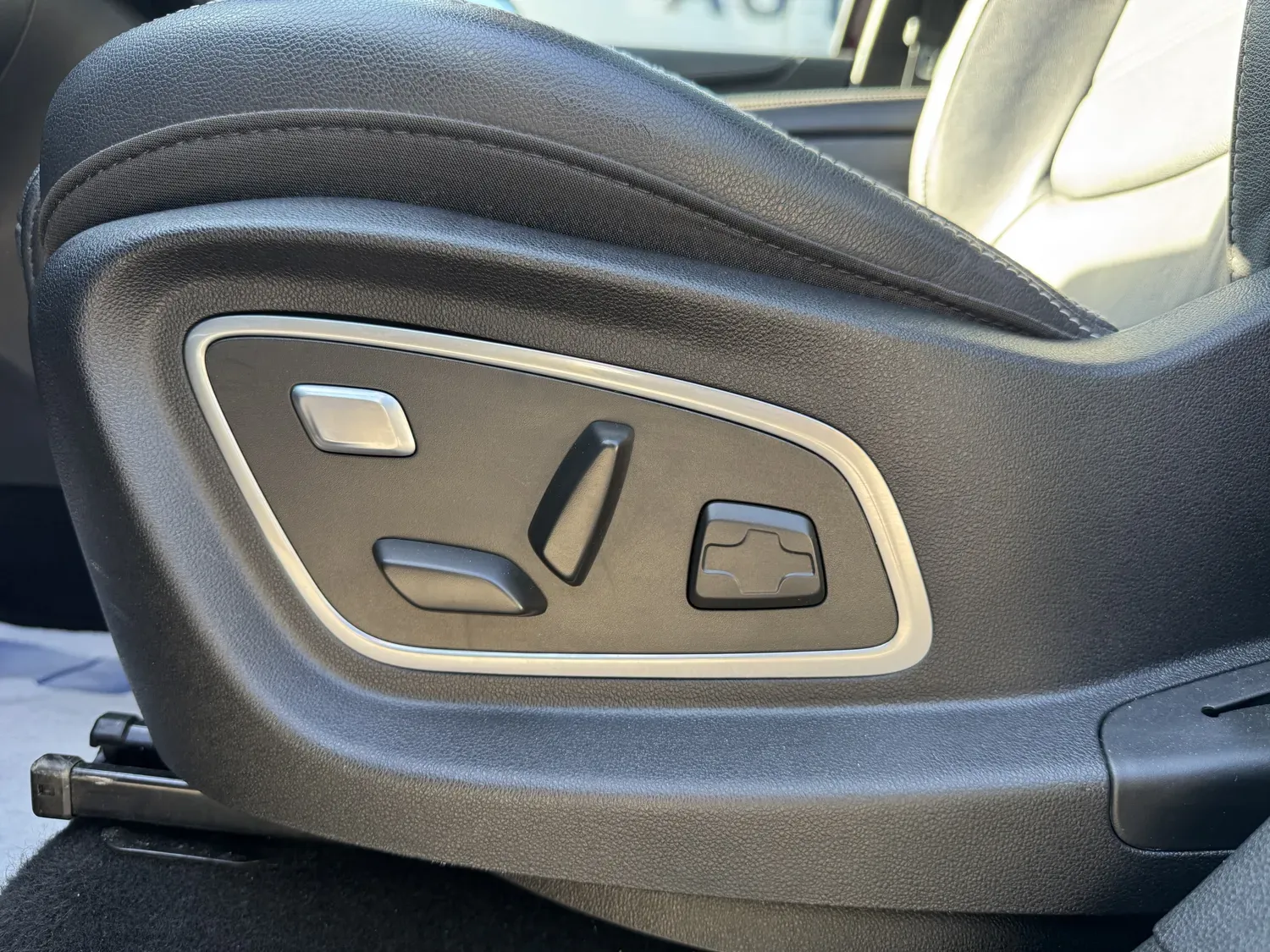 RENAULT GRAND SCENIC IV 1.3 TCE 140 TECHNO