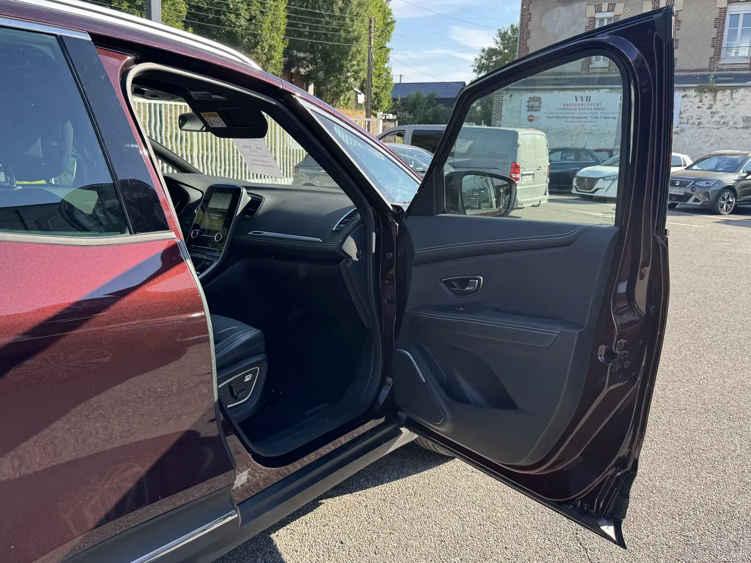 RENAULT GRAND SCENIC IV 1.3 TCE 140 TECHNO