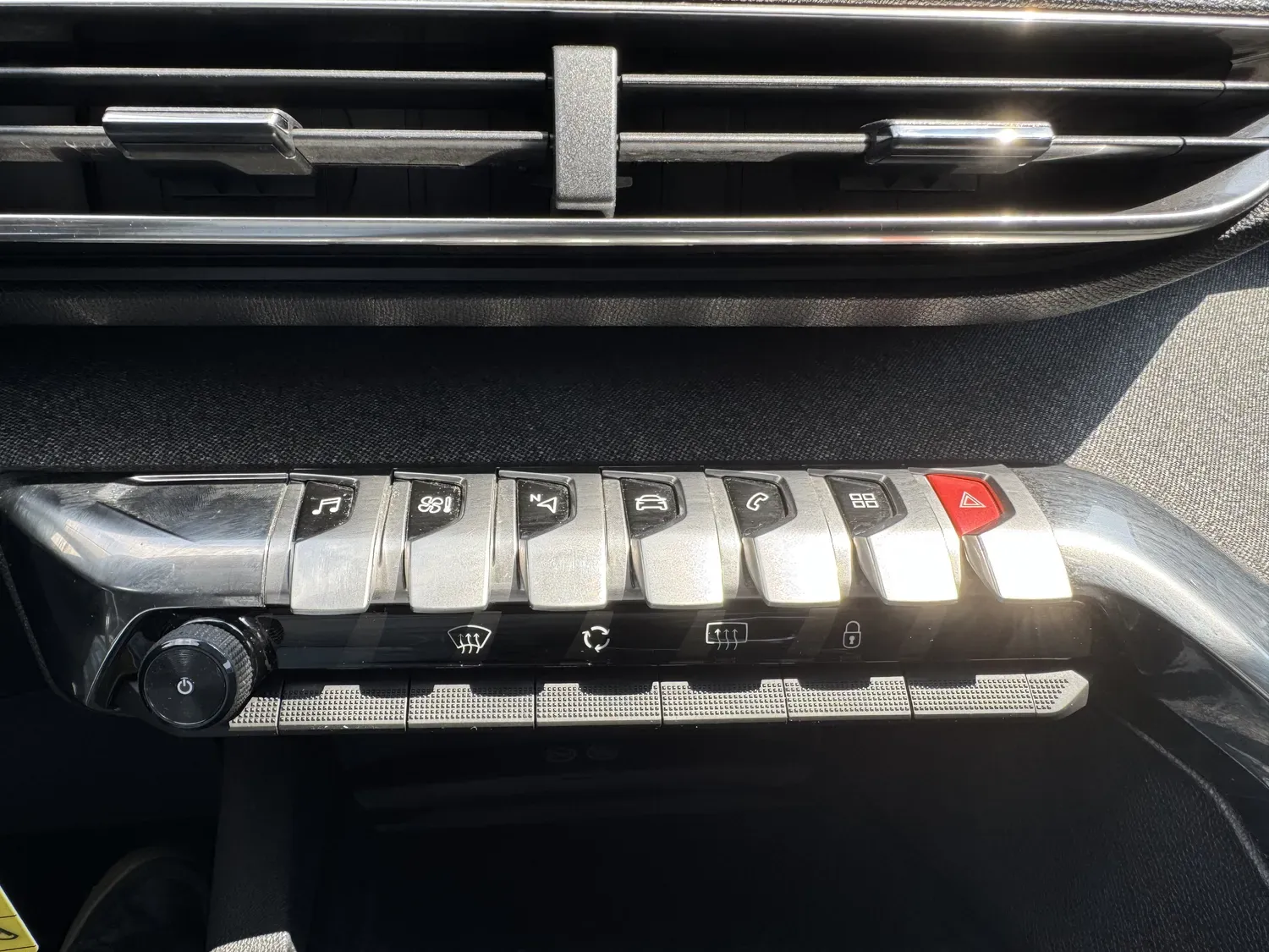 PEUGEOT 5008 1.6 BLUEHDI 120
