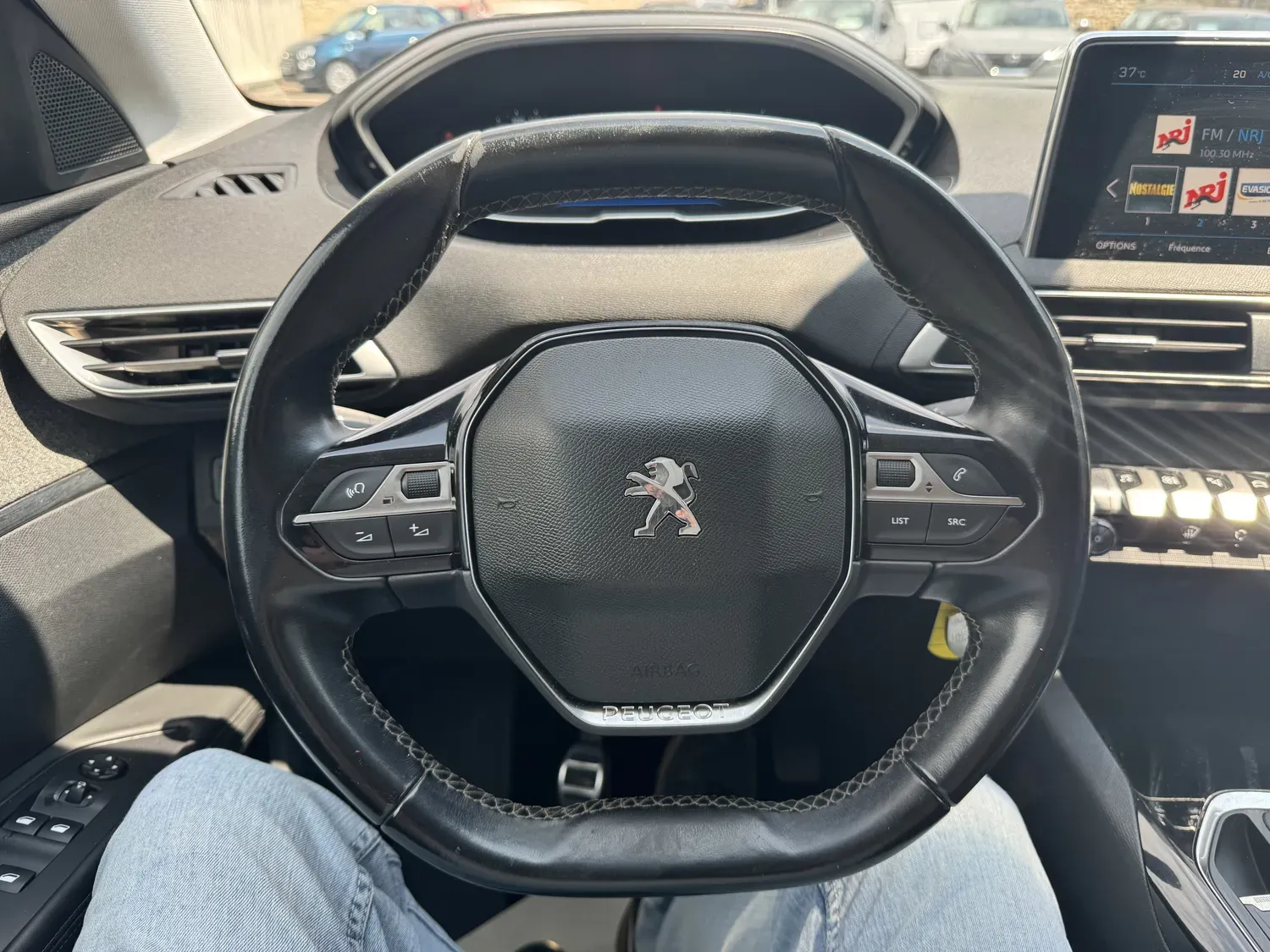 PEUGEOT 5008 1.6 BLUEHDI 120