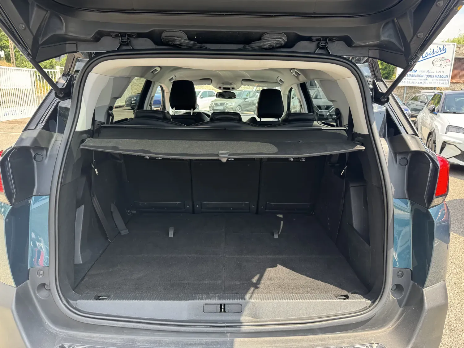 PEUGEOT 5008 1.6 BLUEHDI 120