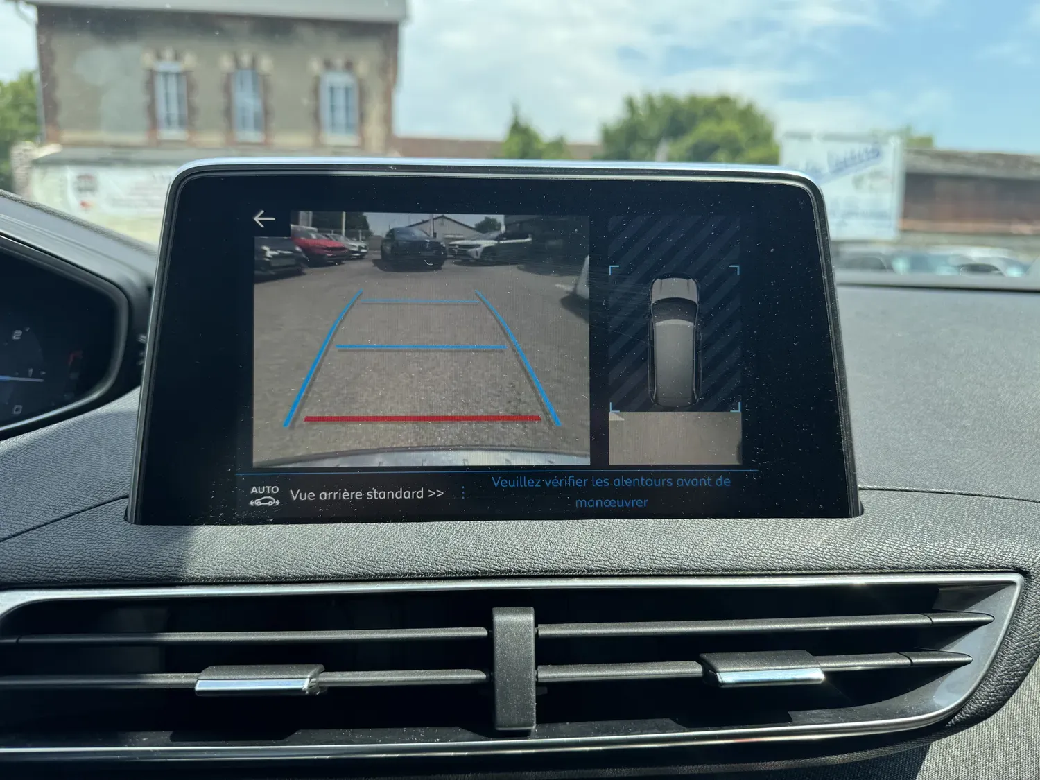 PEUGEOT 5008 1.6 BLUEHDI 120