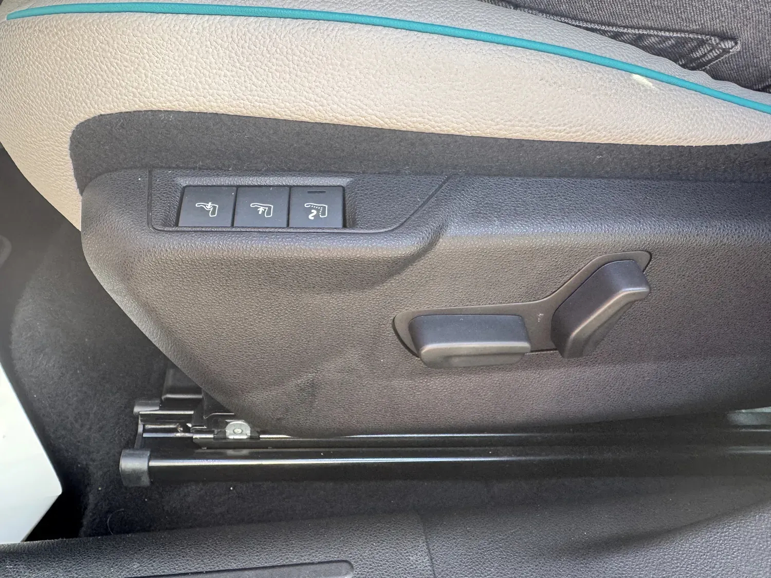 FIAT 600 1.2 HYBRID 110 ICONE 