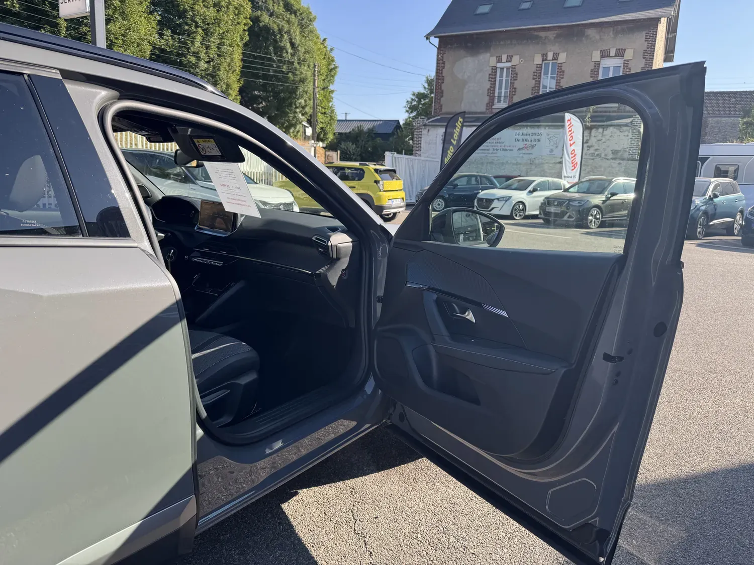 PEUGEOT 2008 1.2 100 ALLURE
