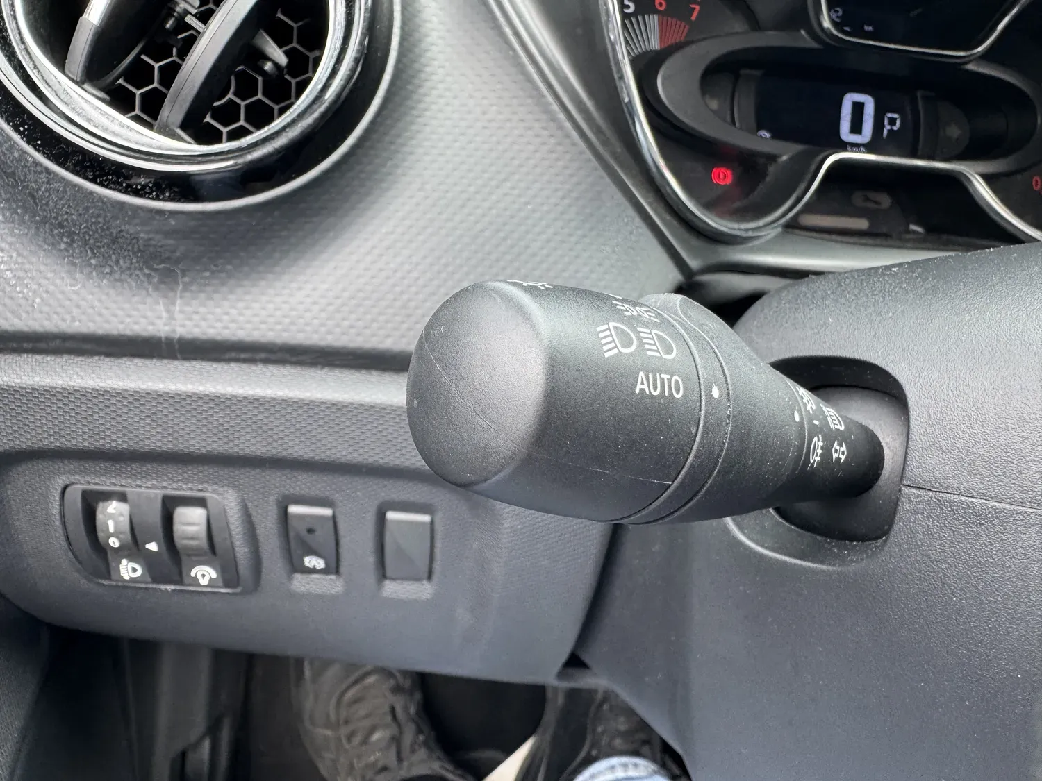 RENAULT CAPTUR 1.2 TCE 120 ENERGY INTENS EDC