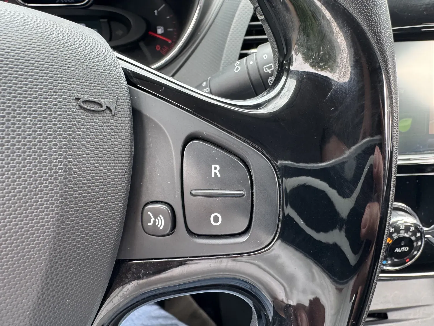RENAULT CAPTUR 1.2 TCE 120 ENERGY INTENS EDC