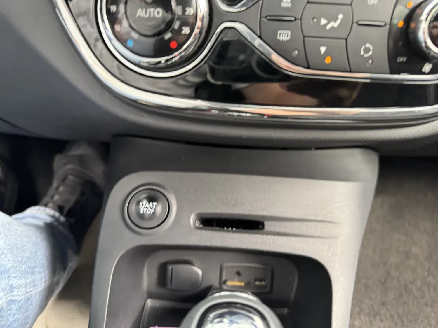 RENAULT CAPTUR 1.2 TCE 120 ENERGY INTENS EDC