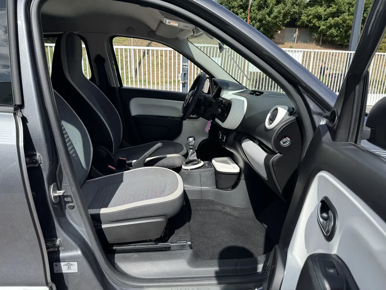 RENAULT TWINGO 0.9 TCE 90 ENERGY LIMITED