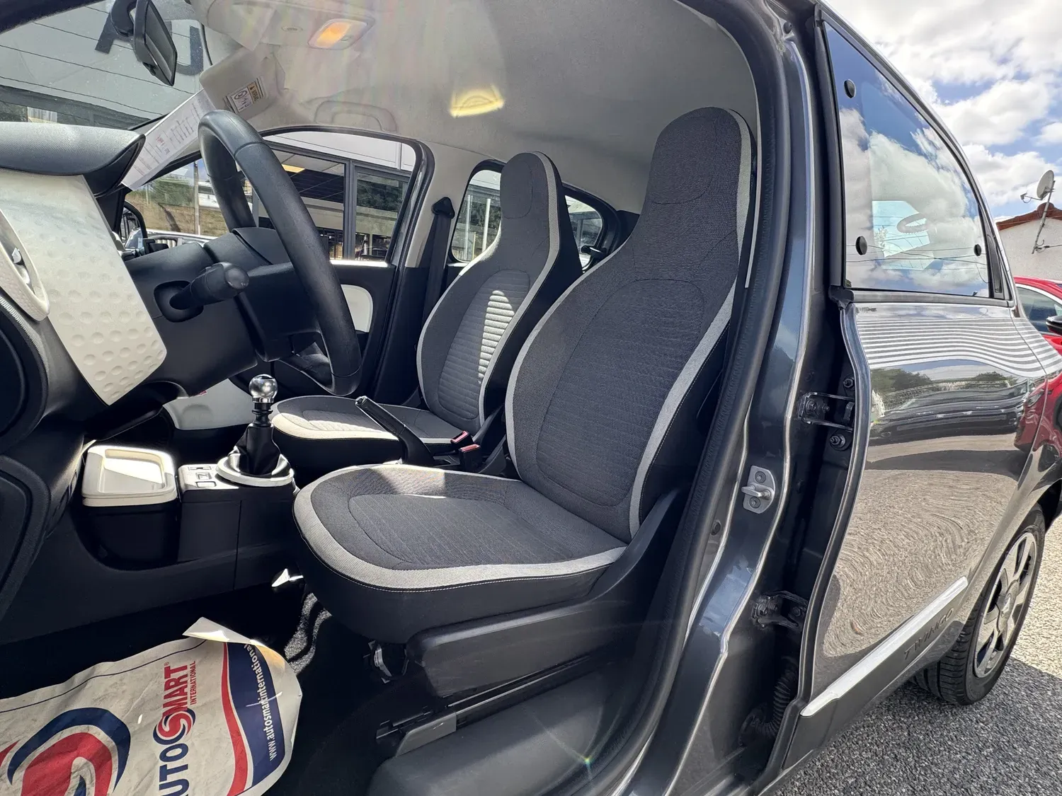 RENAULT TWINGO 0.9 TCE 90 ENERGY LIMITED