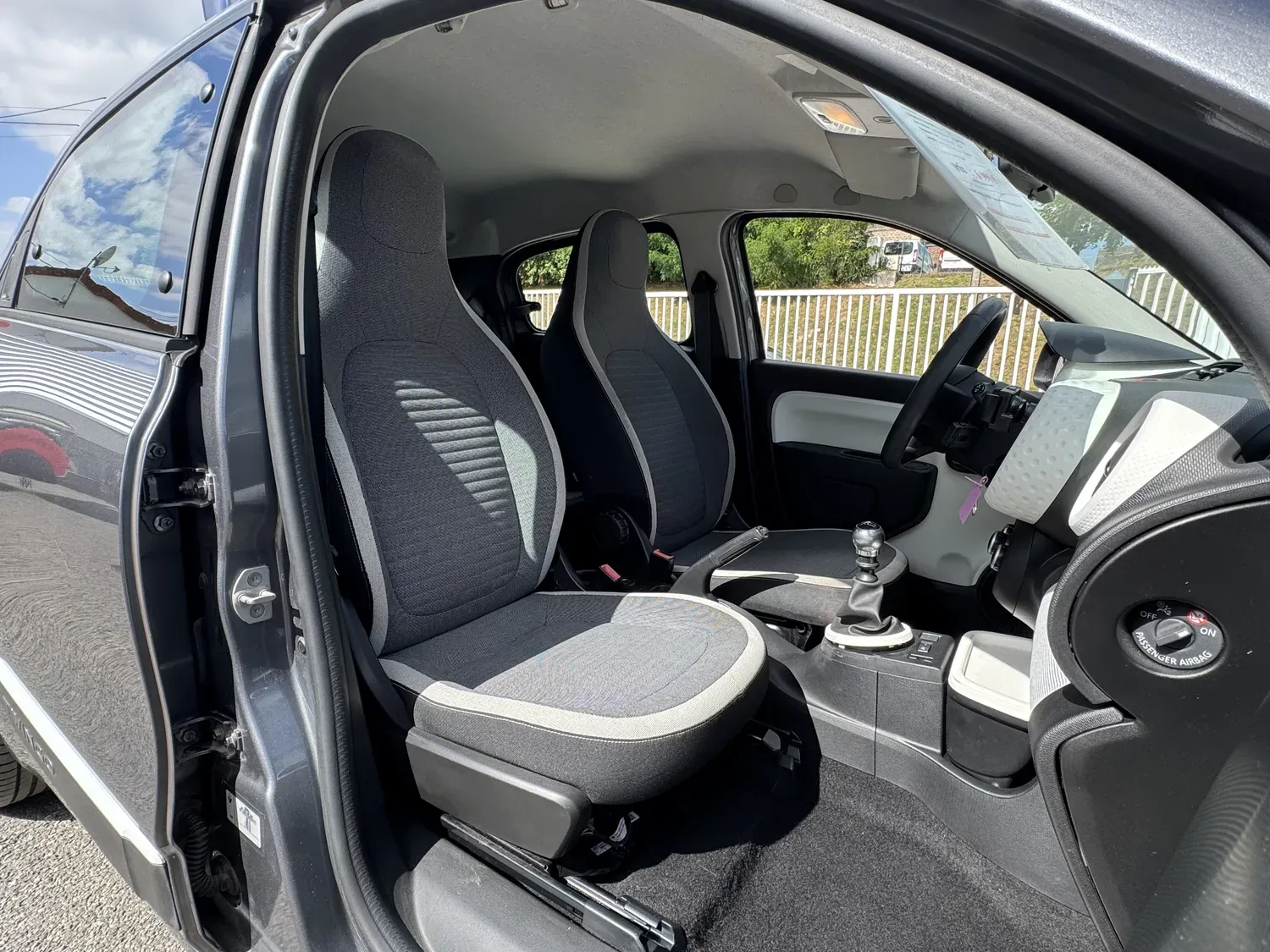 RENAULT TWINGO 0.9 TCE 90 ENERGY LIMITED
