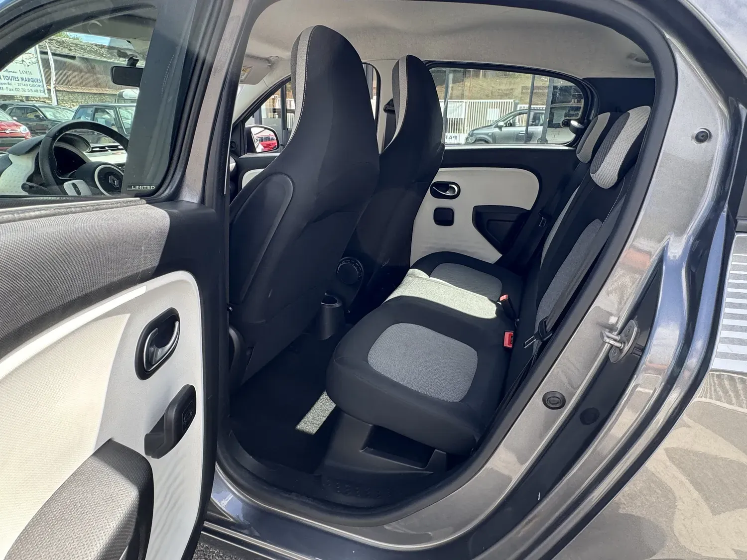 RENAULT TWINGO 0.9 TCE 90 ENERGY LIMITED
