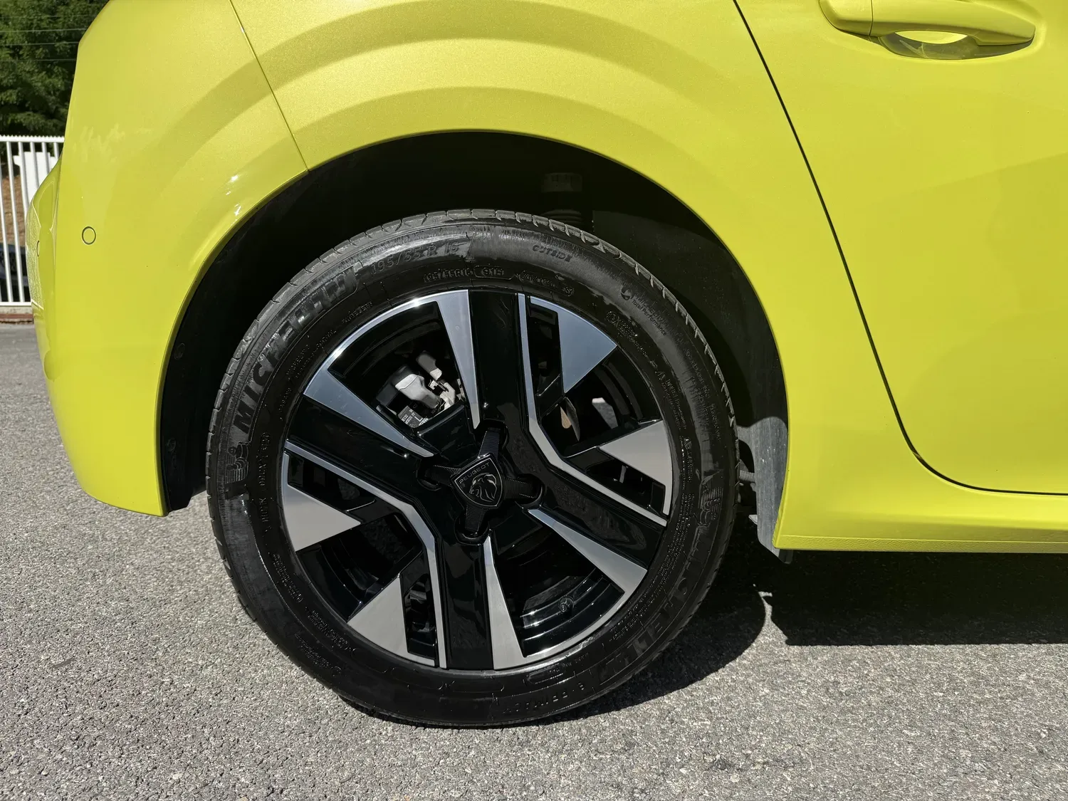 PEUGEOT 208 1.2 100 ALLURE PACK