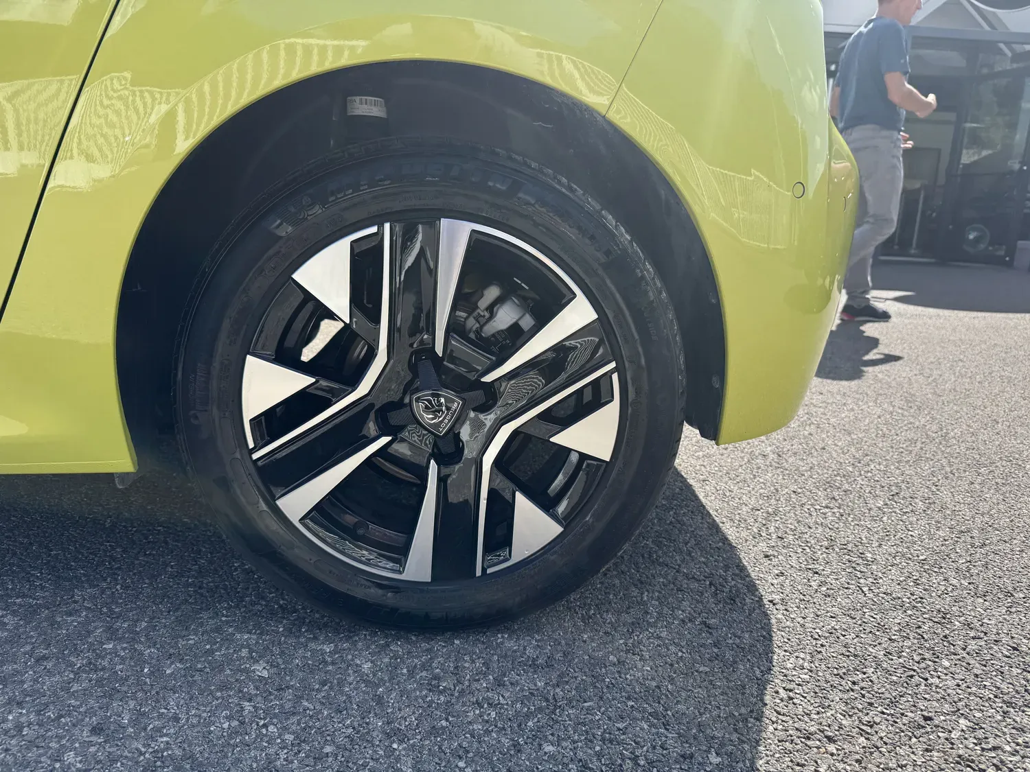 PEUGEOT 208 1.2 100 ALLURE PACK