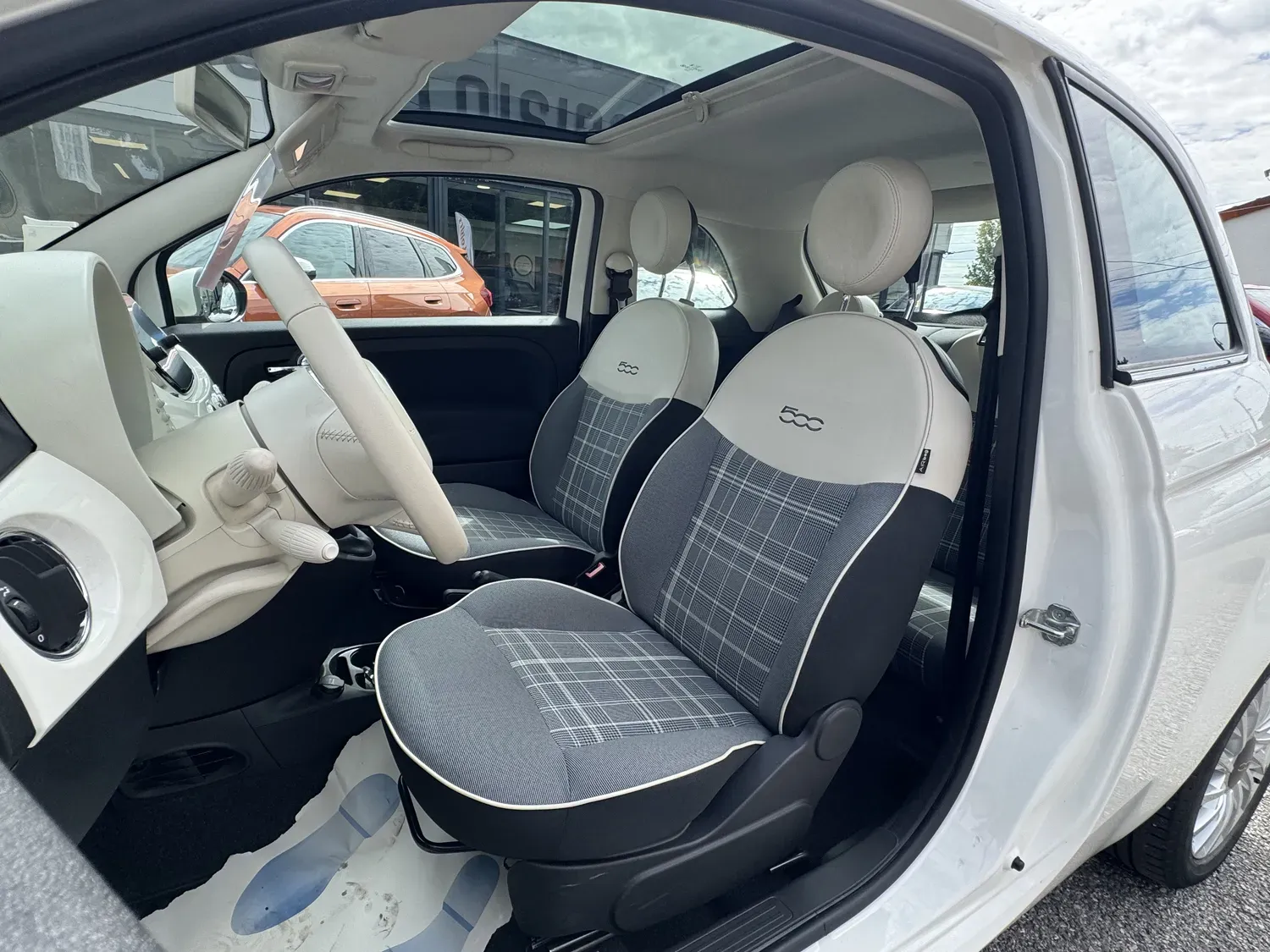 FIAT 500 1.2 8V 69 LOUNGE