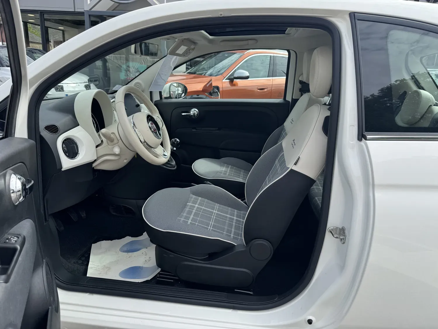 FIAT 500 1.2 8V 69 LOUNGE