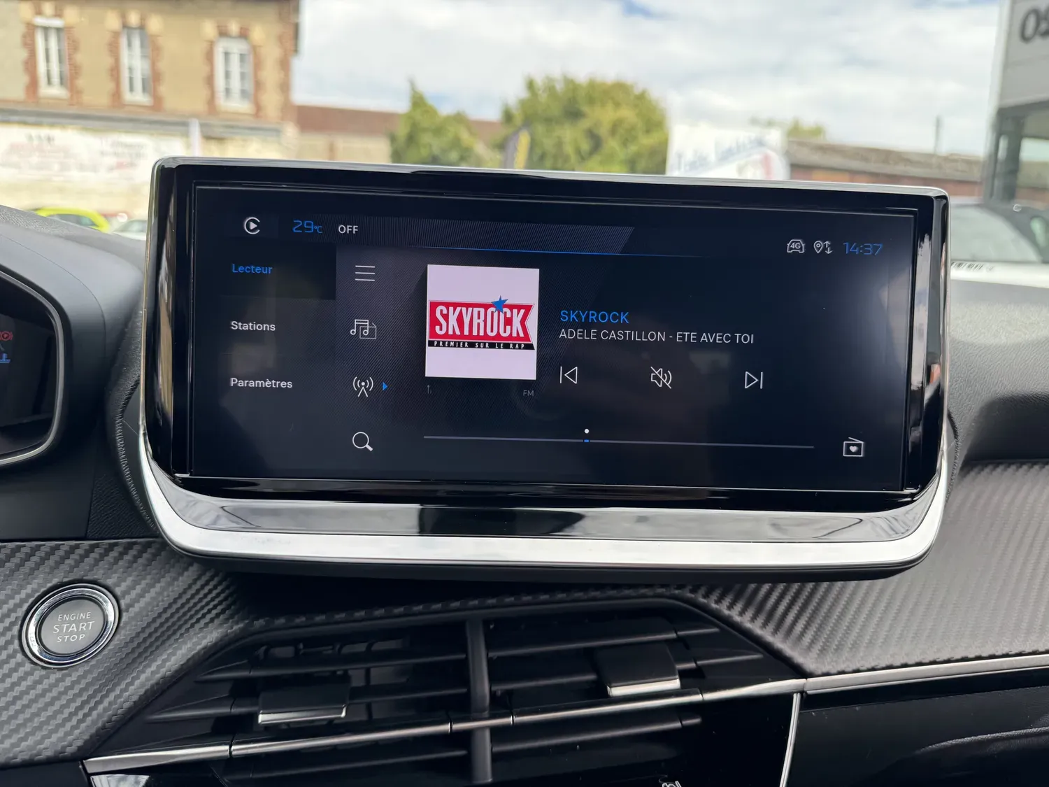 PEUGEOT 2008 II 1.2 HYBRID 145 ALLURE E-DCS6