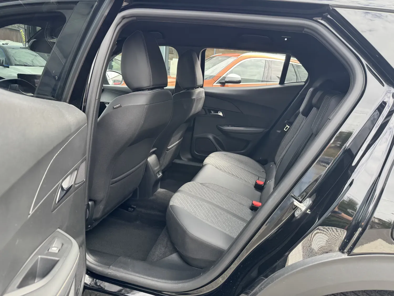 PEUGEOT 2008 II 1.2 HYBRID 145 ALLURE E-DCS6
