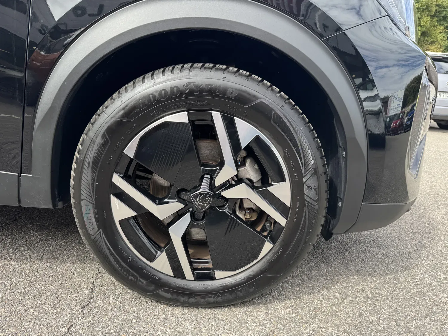 PEUGEOT 2008 II 1.2 HYBRID 145 ALLURE E-DCS6