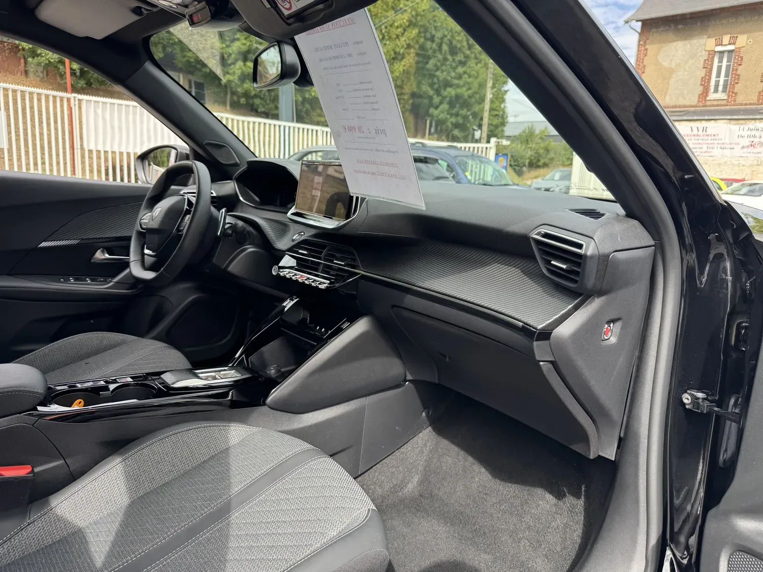 PEUGEOT 2008 II 1.2 HYBRID 145 ALLURE E-DCS6