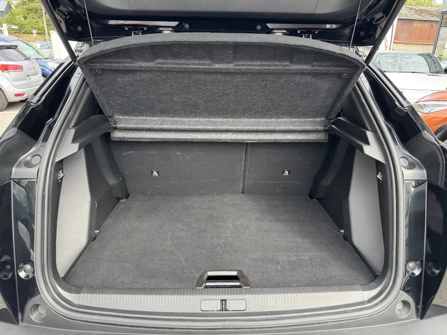 PEUGEOT 2008 II 1.2 HYBRID 145 ALLURE E-DCS6