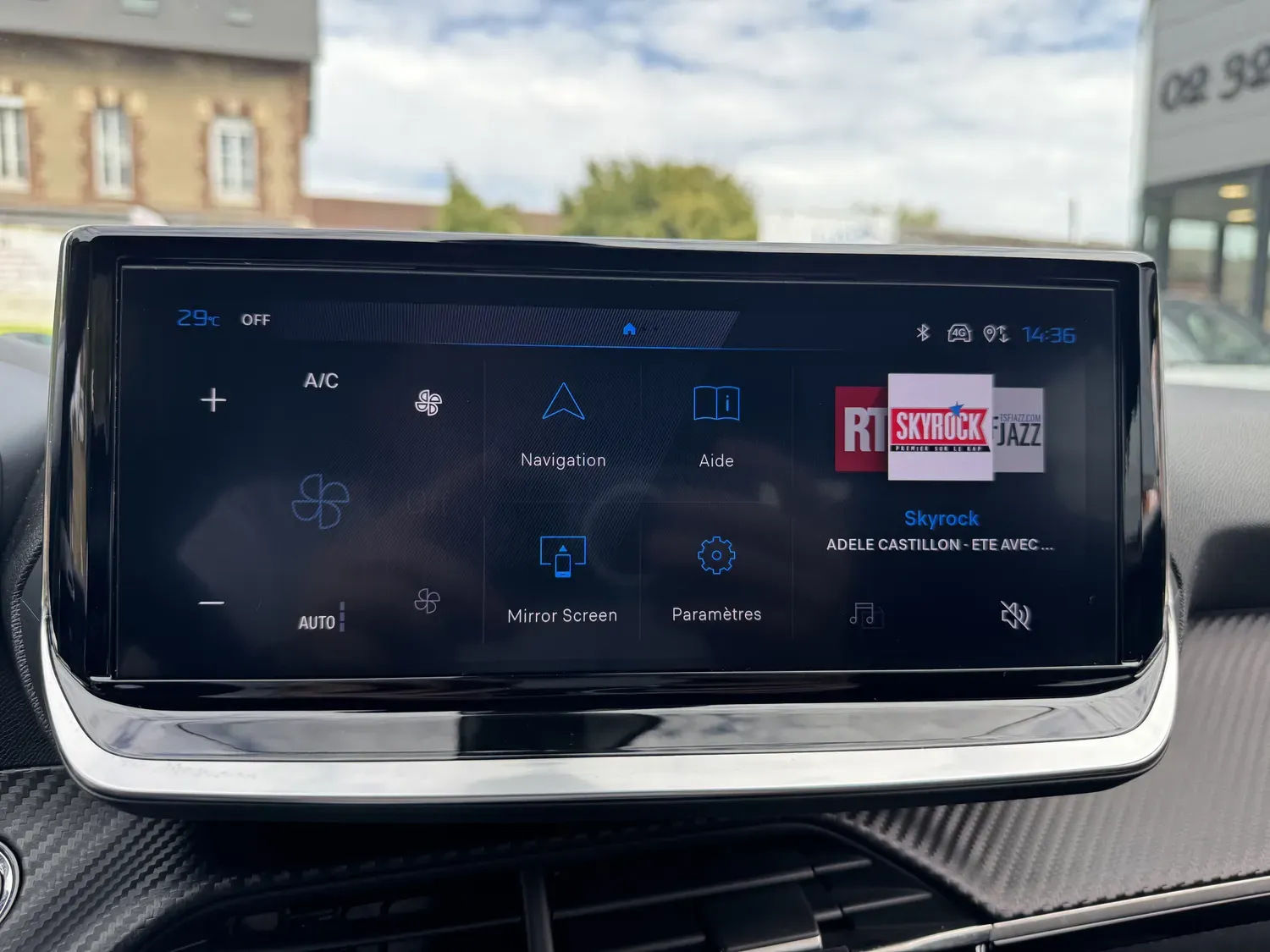 PEUGEOT 2008 II 1.2 HYBRID 145 ALLURE E-DCS6