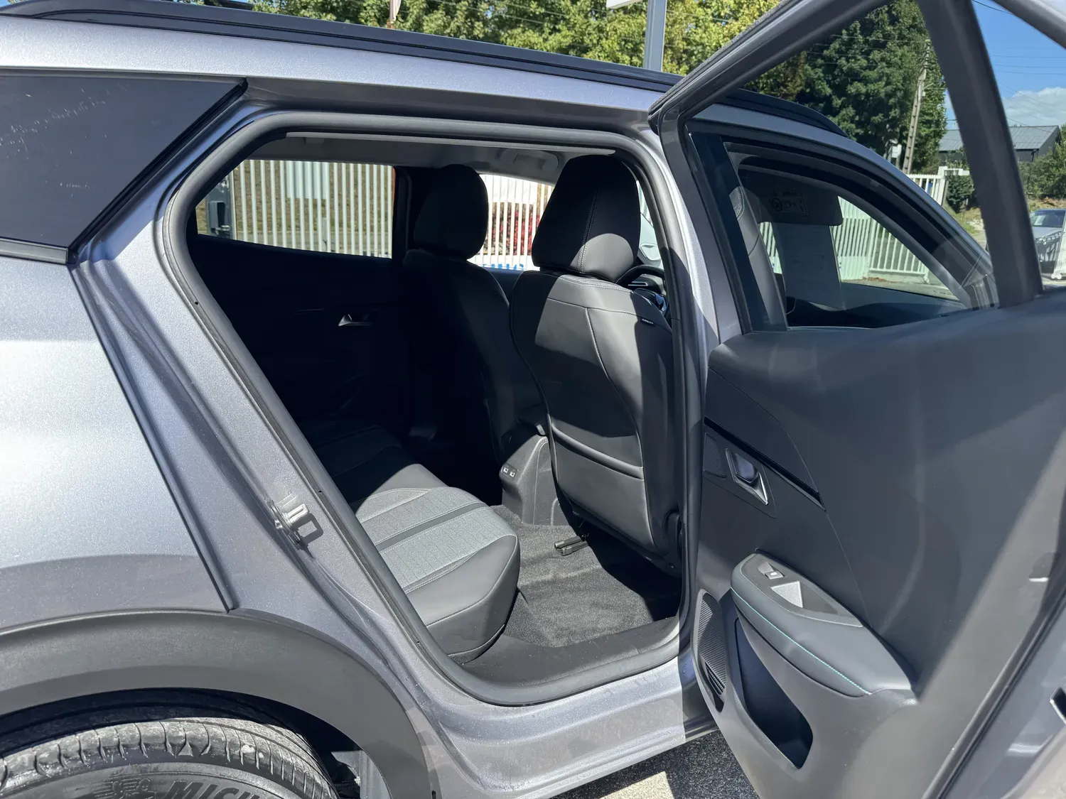 PEUGEOT 2008 II 1.2  130 cv ALLURE BOITE 6 