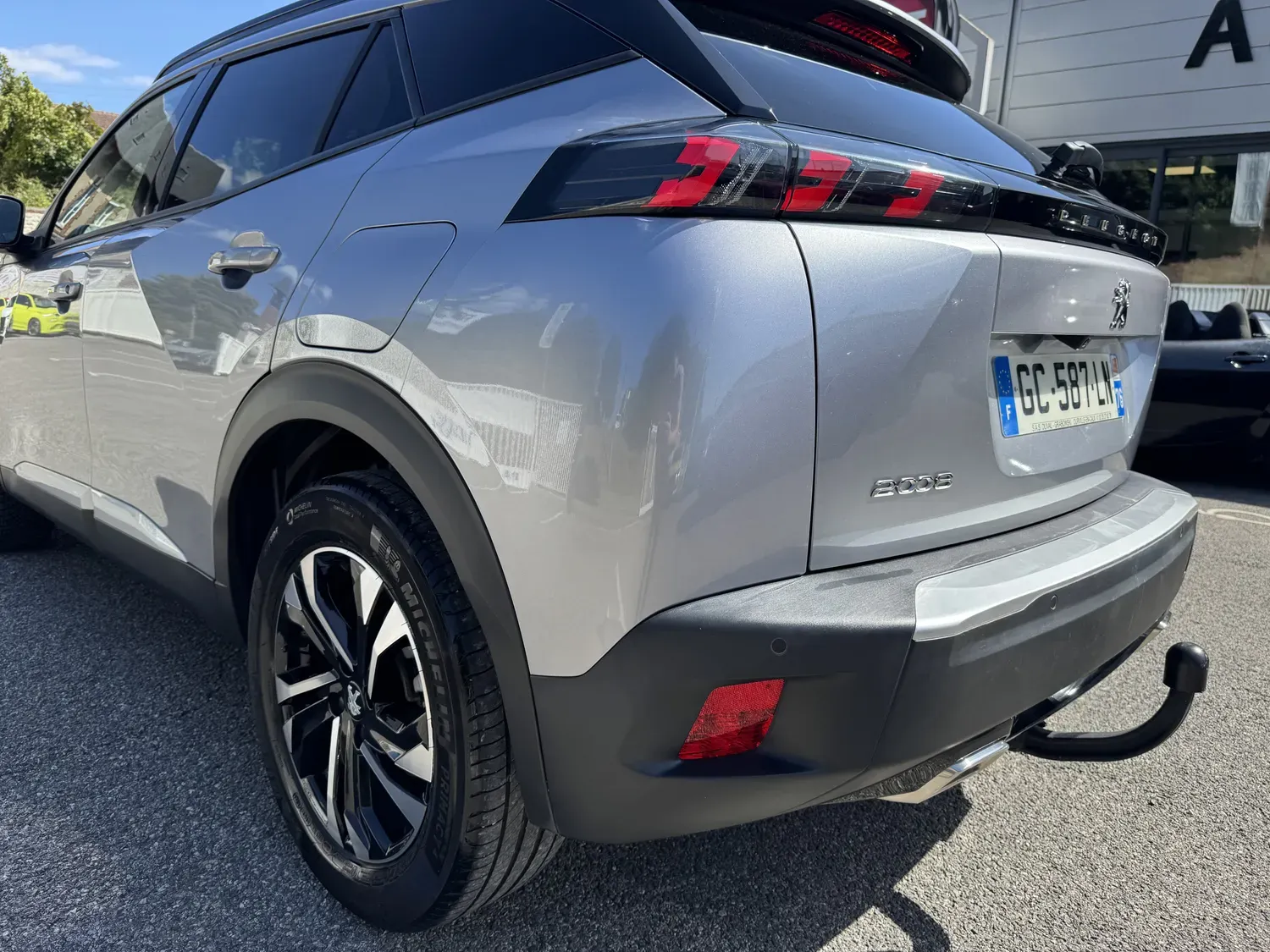 PEUGEOT 2008 II 1.2  130 cv ALLURE BOITE 6 