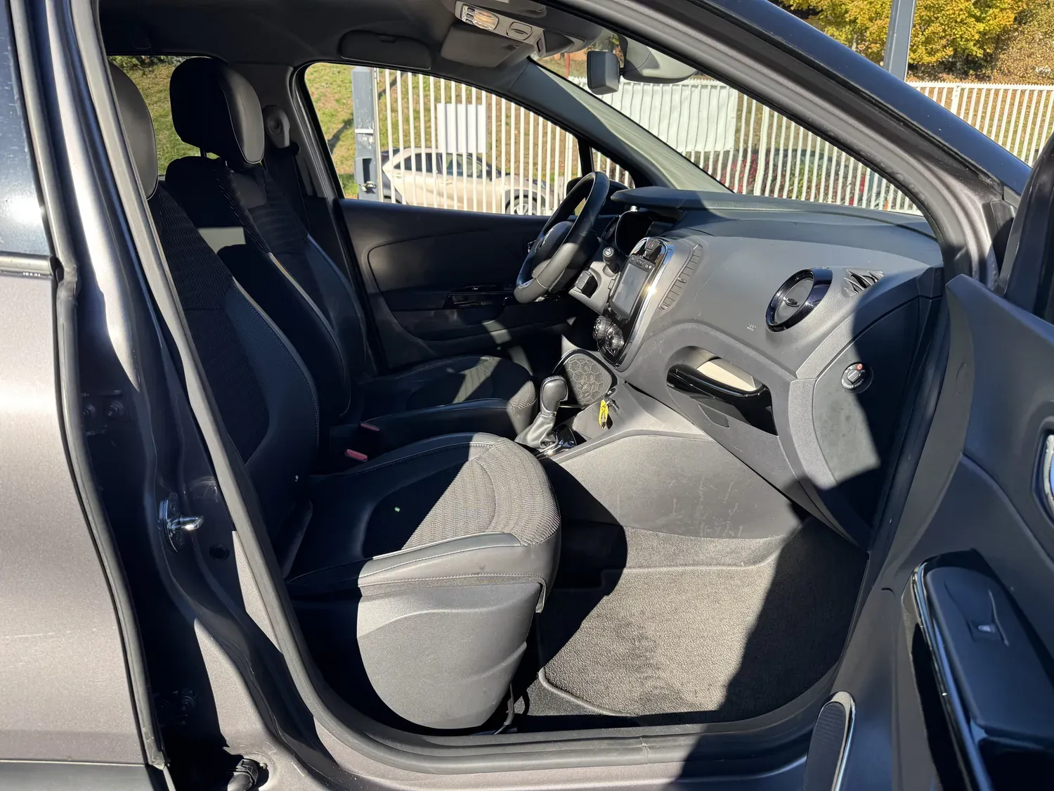 RENAULT CAPTUR ENERGY INTENS