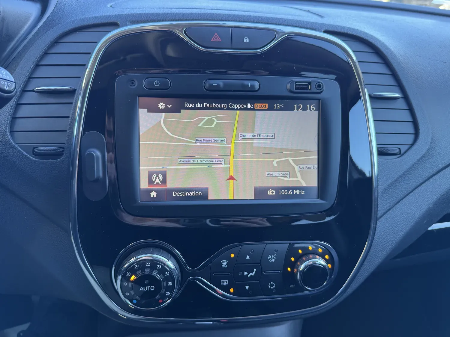 RENAULT CAPTUR ENERGY INTENS
